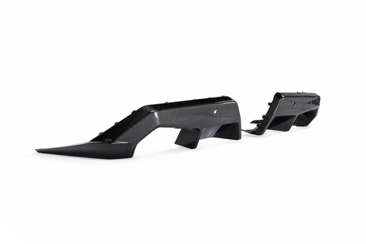 Akrapovic Carbon Fibre Rear Diffuser - BMW G90 | G99 M5 - Evolve Automotive