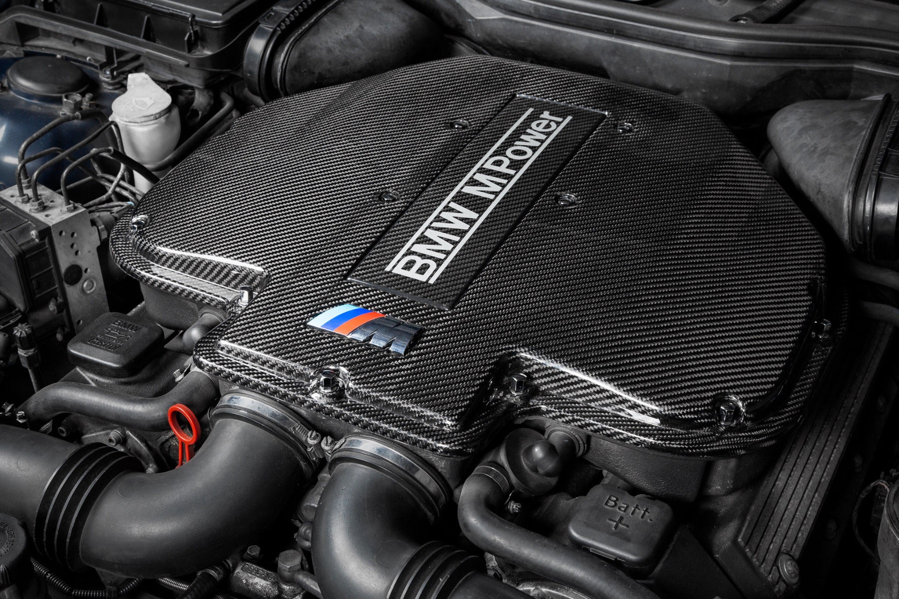 Eventuri Carbon Fibre Plenum Lid - BMW E39 M5 | Z8 (S62) - Evolve Automotive